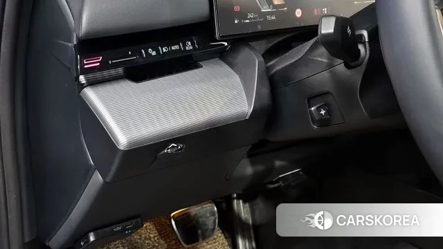 BMW 5 Series (G60) id 3436950 из Кореи 7