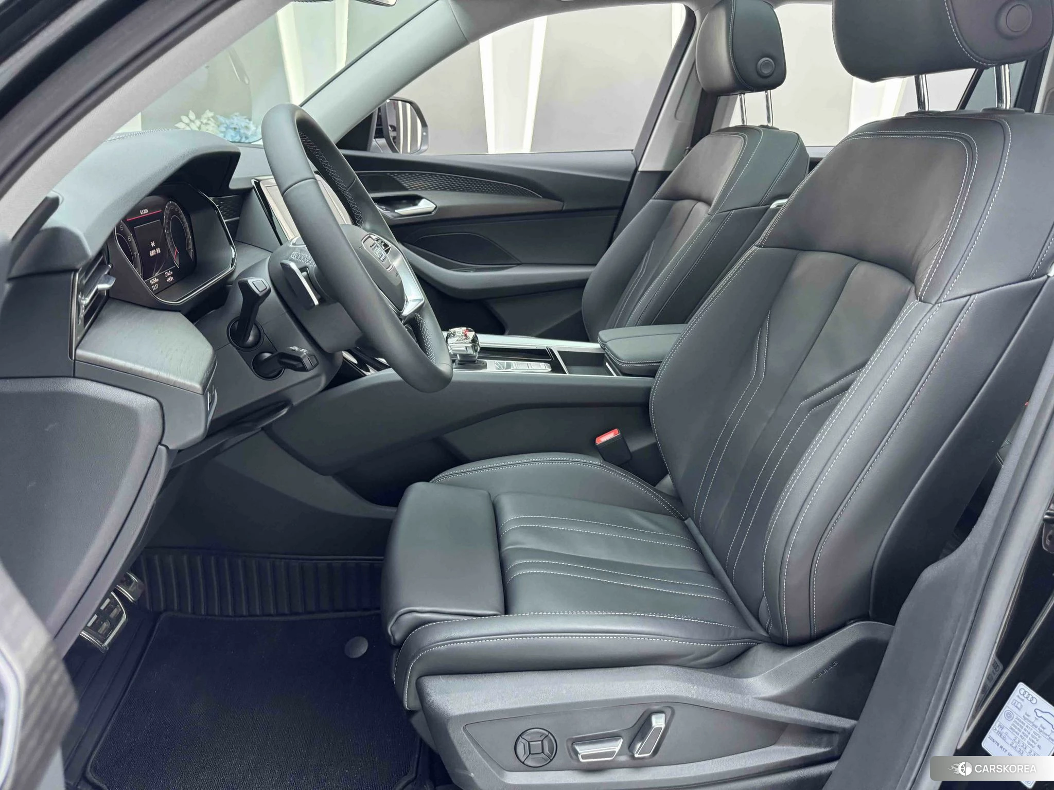 Audi Q6 id 4407446 из Китая 7
