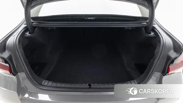 BMW 5 Series (G30) id 3665082 из Кореи 7