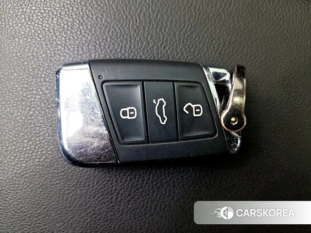 Volkswagen Magotan id 4218210 из Китая 7