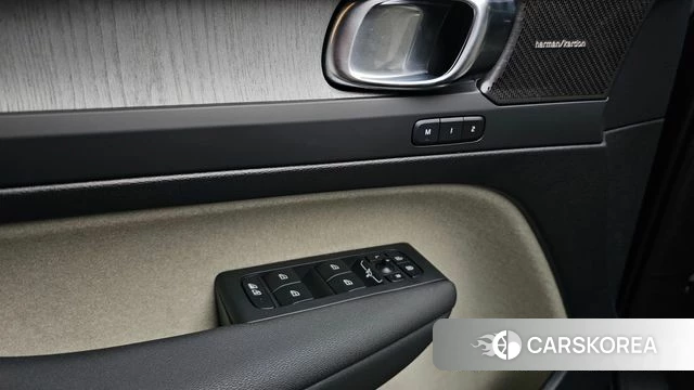 Volvo XC40 id 3909451 из Кореи 7