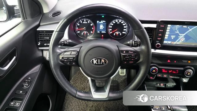 Kia Stonic id 4596507 из Кореи 7