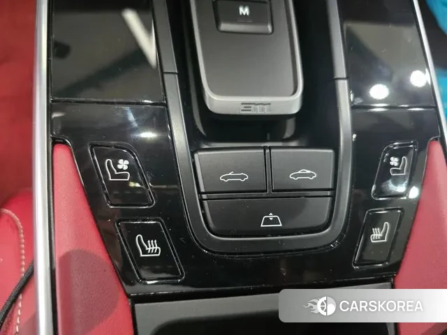 Porsche 911(992) id 3098022 из Кореи 7