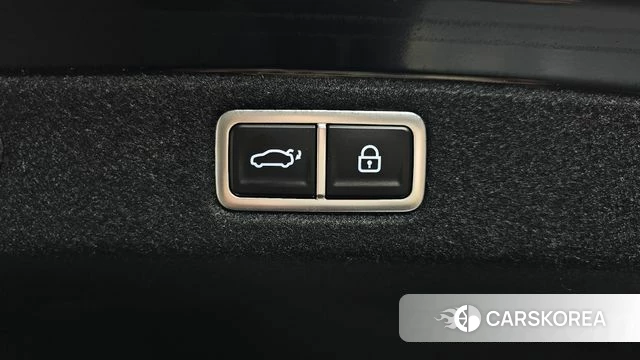 Hyundai Grandeur (GN7) id 4280810 из Кореи 7