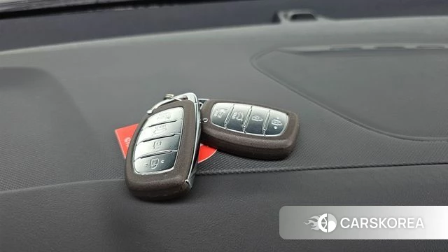 Hyundai The New Ionic Electric id 4604753 из Кореи 7