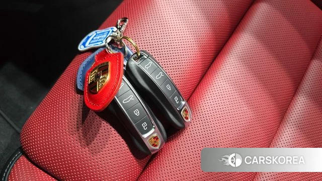 Porsche Taycan id 4617400 из Кореи 7