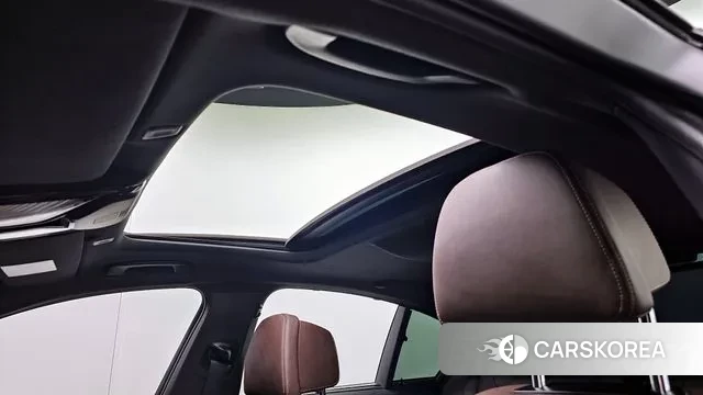 BMW 5 Series (G30) id 3620341 из Кореи 7