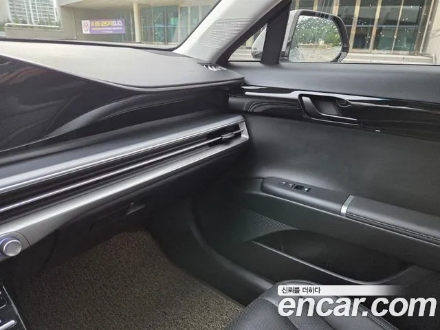 Hyundai Grandeur (GN7) id 2943580 из Кореи 7