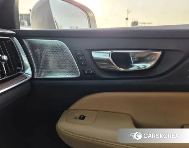 Volvo V60 Cross-Country 2nd Generation id 3472747 из Кореи 7