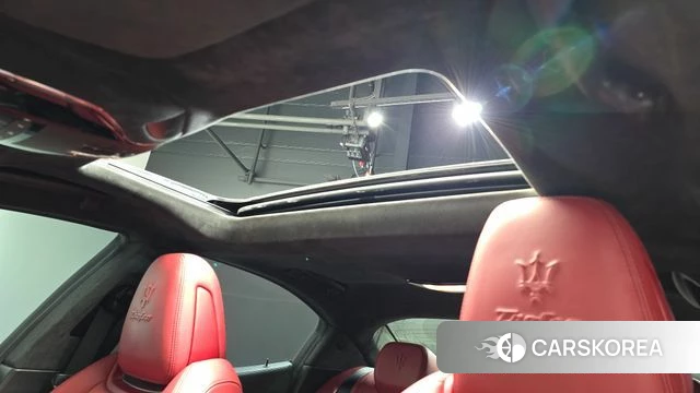 Maserati Ghibli id 4415779 из Кореи 7