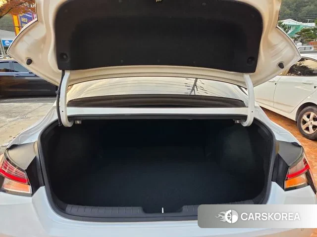 Hyundai Avante (CN7) id 3454003 из Кореи 7