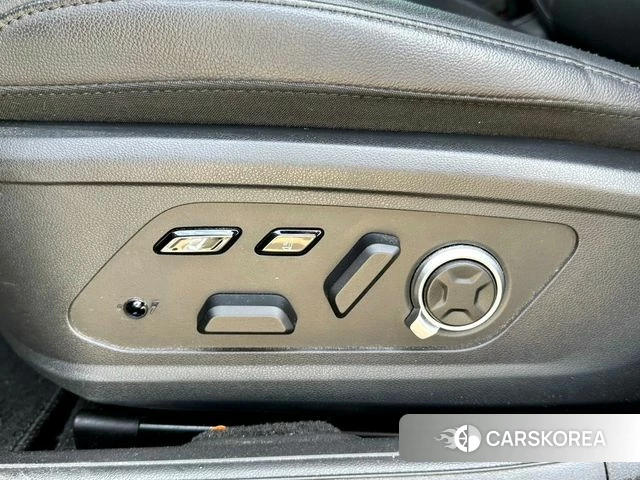 Hyundai Grandeur Hybrid (GN7) id 3953337 из Кореи 7