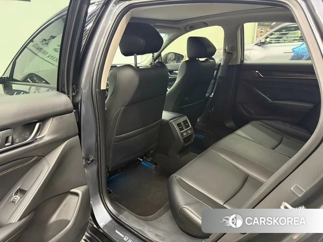 Honda Accord id 4264525 из Китая 7