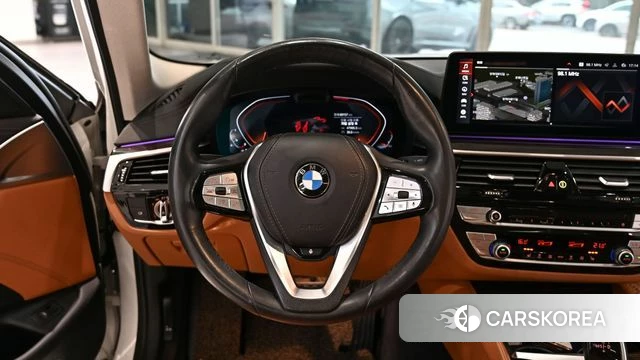 BMW 5 Series (G30) id 4769424 из Кореи 7