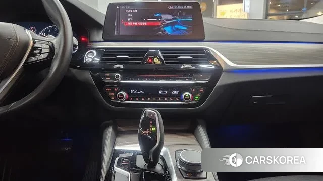 BMW 5 Series (G30) id 3464475 из Кореи 7