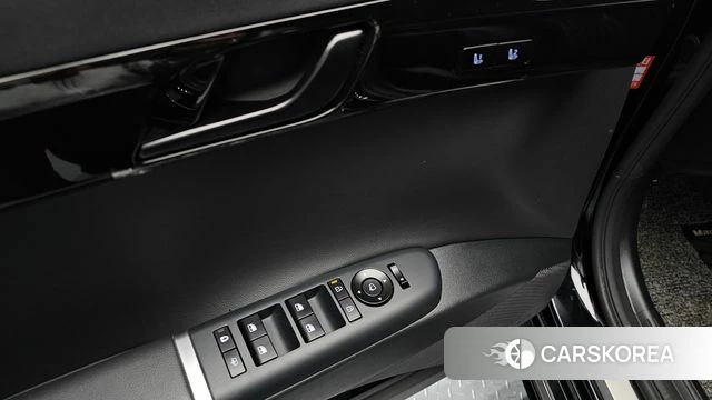 Hyundai Grandeur (GN7) id 4186085 из Кореи 7