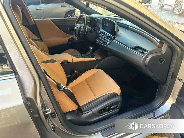 Lexus ES id 4277365 из Китая 7