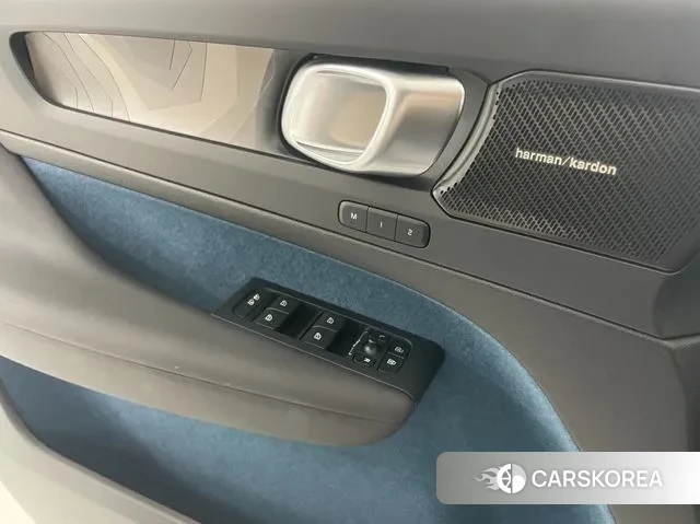 Volvo XC40 Richards id 3371454 из Кореи 7