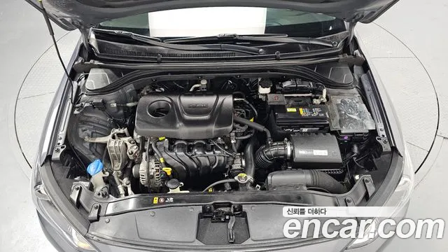 Hyundai Avante AD id 2515386 из Кореи 7