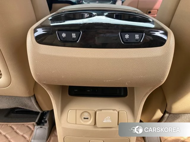 Kia The New Carnival id 4562851 из Кореи 7