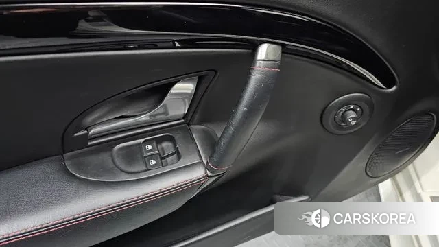 Maserati GranTurismo id 3651638 из Кореи 7