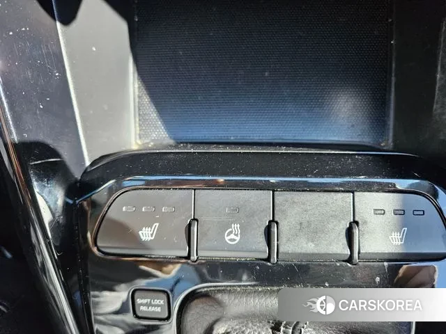 Kia Stonic id 3553038 из Кореи 7