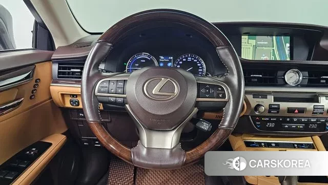 Lexus New ES300h id 3345347 из Кореи 7