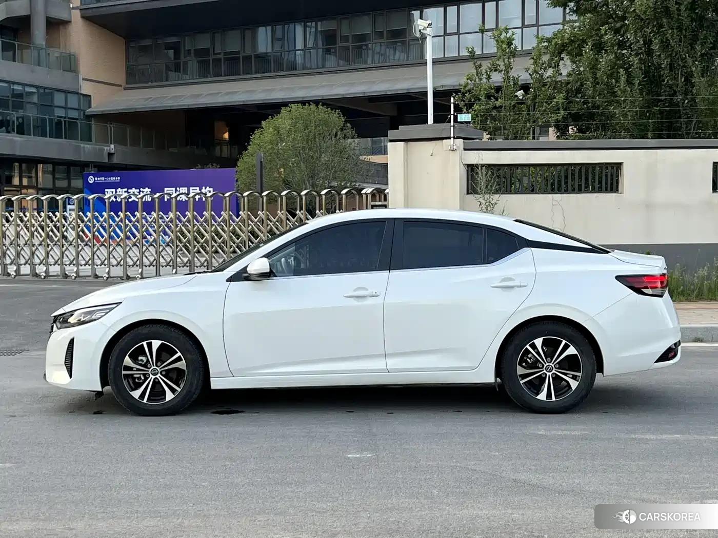 Nissan Sylphy id 4553834 из Китая 8