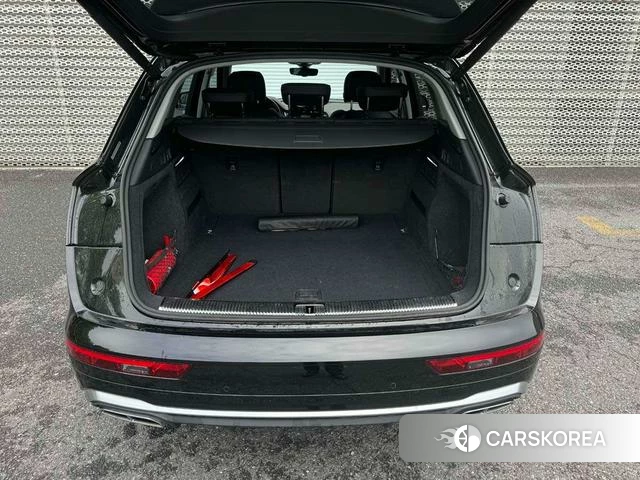 Audi Q5L id 4333728 из Китая 7