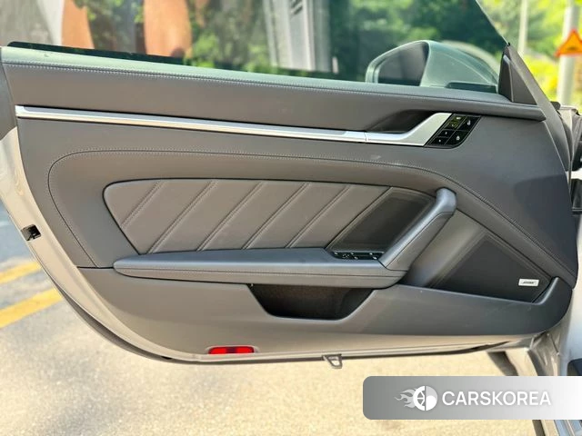 Porsche 911(992) id 4389679 из Кореи 7