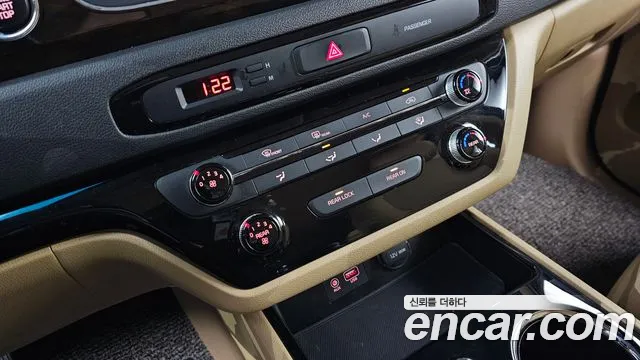 Kia The New Carnival id 2253733 из Кореи 7