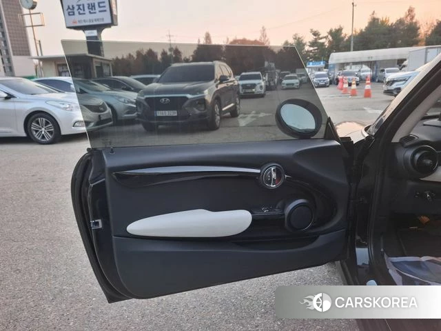 Mini Cooper S id 4245217 из Кореи 7