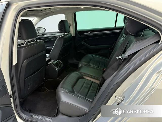Volkswagen Huiang id 4211148 из Китая 7