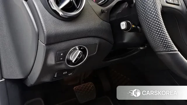 Mercedes-Benz GLA-Class X156 id 3018648 из Кореи 7