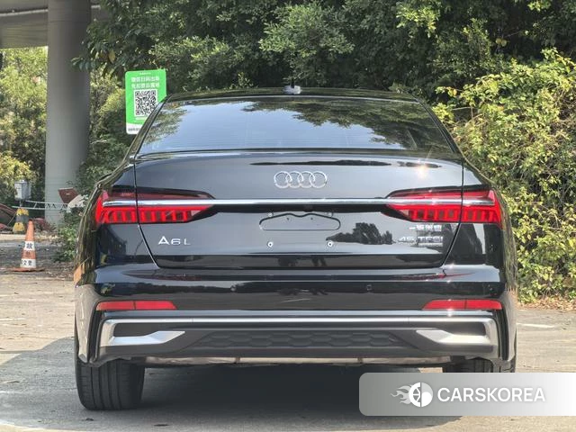 Audi A6L id 4278776 из Китая 7