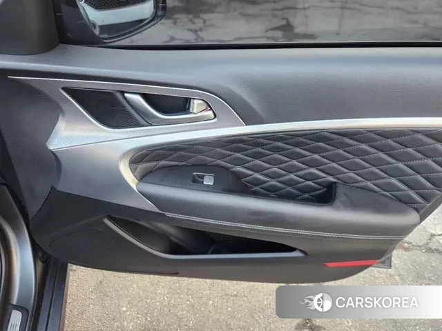 Genesis The New G70 id 3717781 из Кореи 7