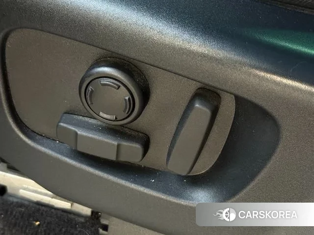 Land Rover Discovery 5 id 3418259 из Кореи 7