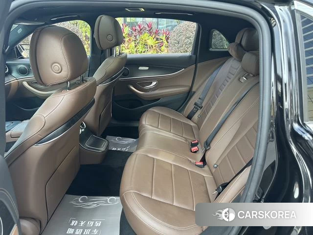 Mercedes-Benz E-class id 4220872 из Китая 7
