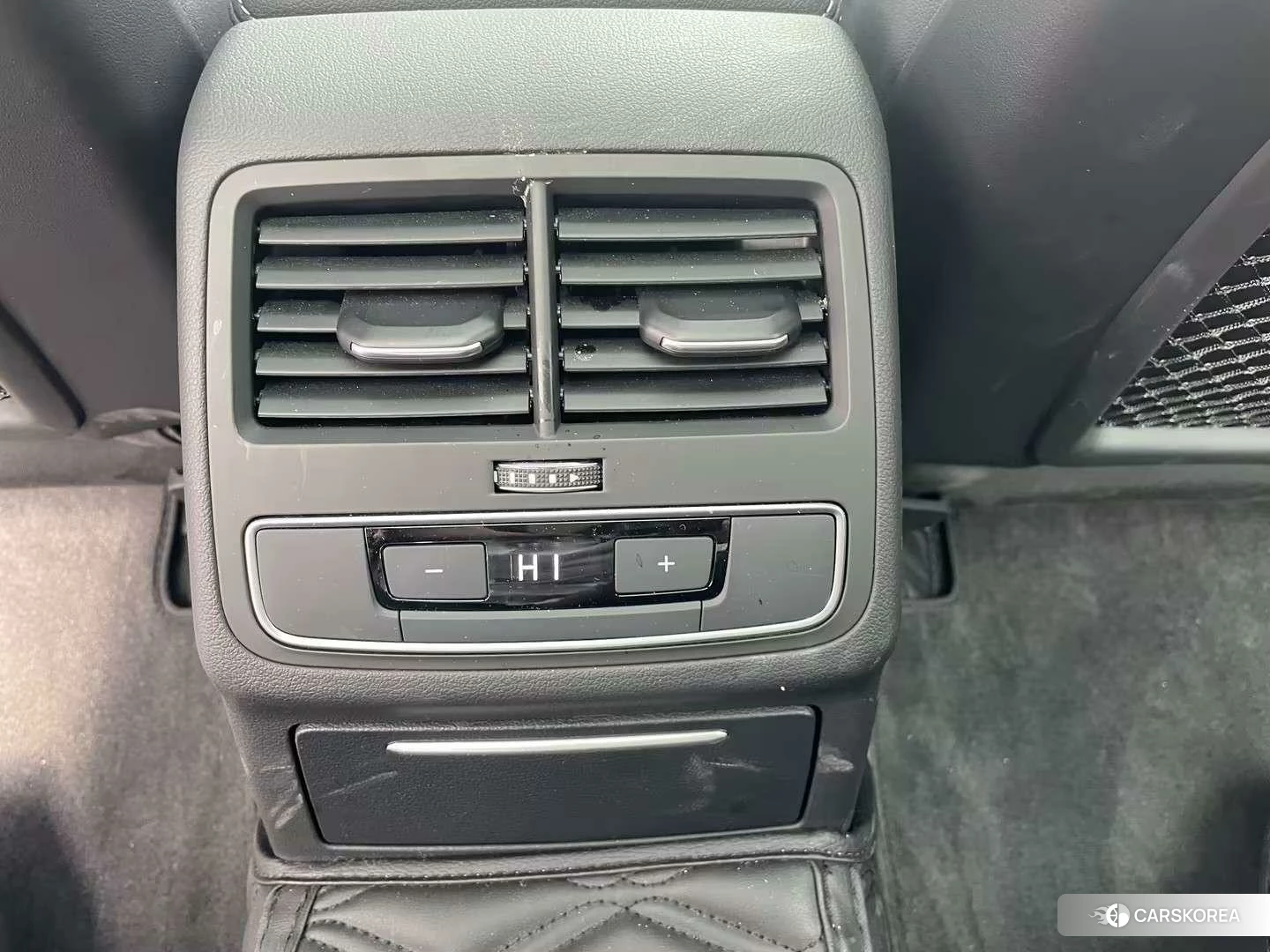 Audi A4L id 4461284 из Китая 7