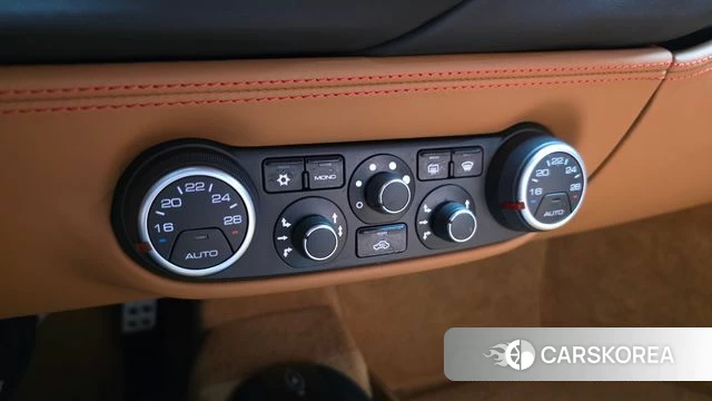 Ferrari 488 Spider id 4294751 из Кореи 7