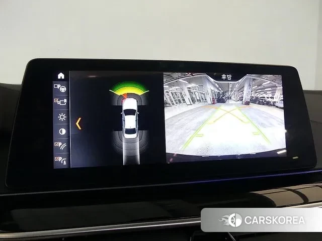 BMW 5 Series (G30) id 3325165 из Кореи 7