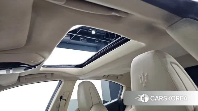 Maserati Ghibli id 3515302 из Кореи 7