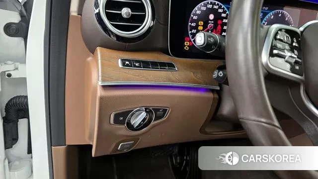 Mercedes-Benz E-Class W213 id 3766644 из Кореи 7