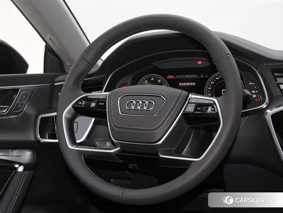 Audi A7L id 4649395 из Китая 7