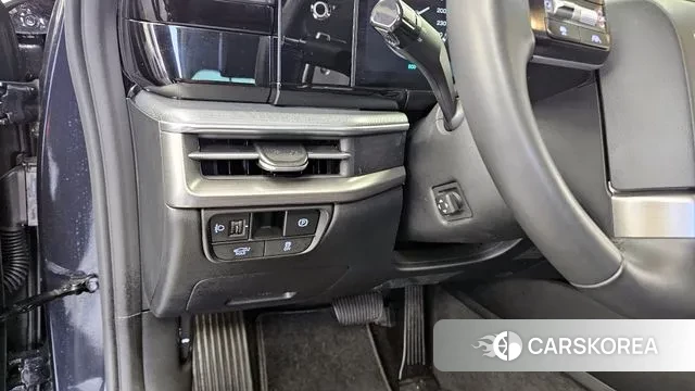 Hyundai Grandeur (GN7) id 3348111 из Кореи 7