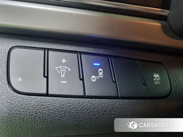 Hyundai Avante AD id 3336715 из Кореи 7