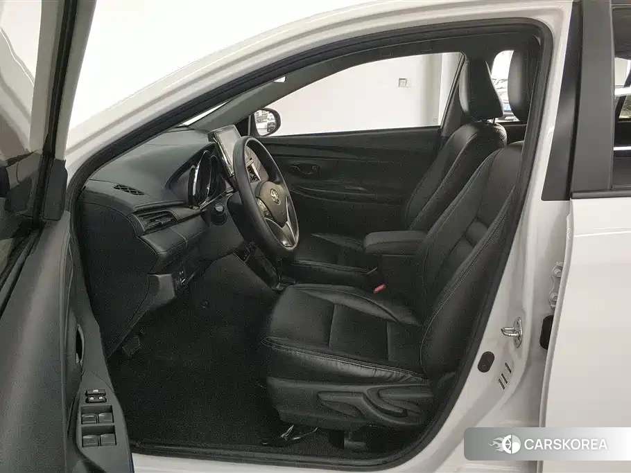 Toyota Vios id 4545798 из Китая 7