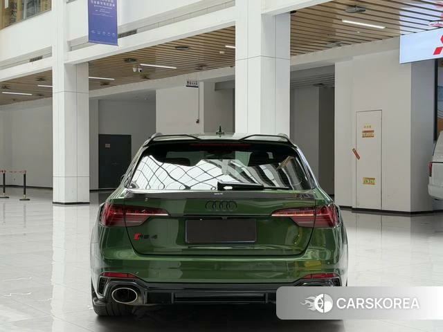 Audi RS 4 id 4211698 из Китая 7