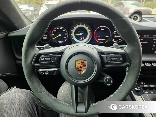 Porsche 911(992) id 3871578 из Кореи 7