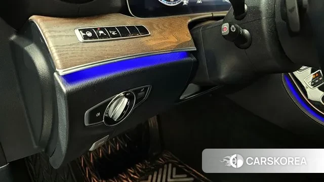 Mercedes-Benz E-Class W213 id 3736622 из Кореи 7